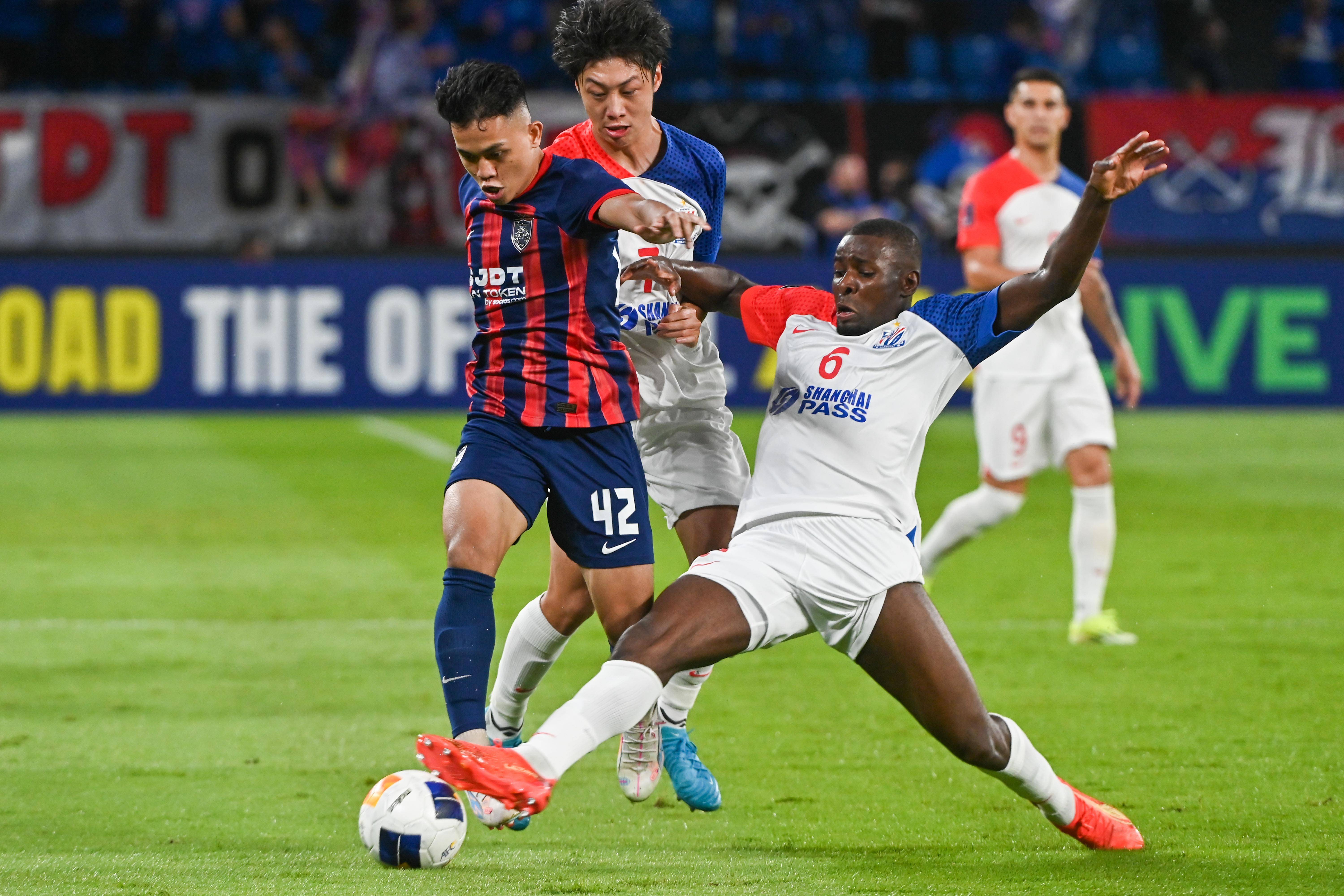 包含申花主帅豪言：今晚必须击败内马尔，否则辞职！的词条